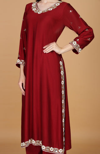 Ethnic Motifs Embroidered V Neck Kurta With Palazzos & Dupatta