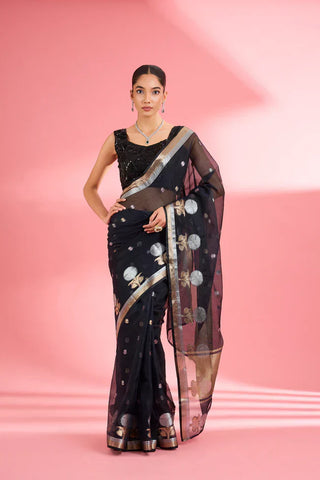Designer Sarees That Make Every Woman Look Effortlessly Elegant