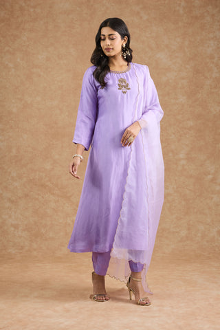 Lavender Opara Silk Hand Embroidered Kurta Set