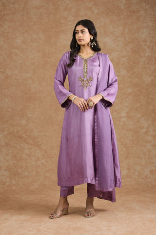 Dull Purple Opara Silk Hand Embroidered Kurta Set
