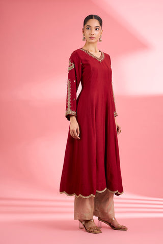 MAROON  KATAN SILK HAND EMBROIDERED KURTA SET