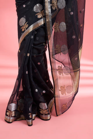 BLACK  PREMIUM KOTA DORIA SILK SAREE AND BLOUSE PIECE