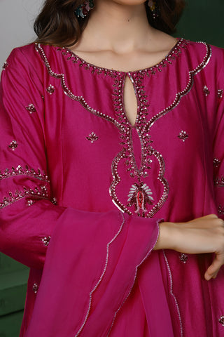 WINE  KATAN SILK KURTA SET WITH PEARL, CUTDANA  , SEQUINS WORK