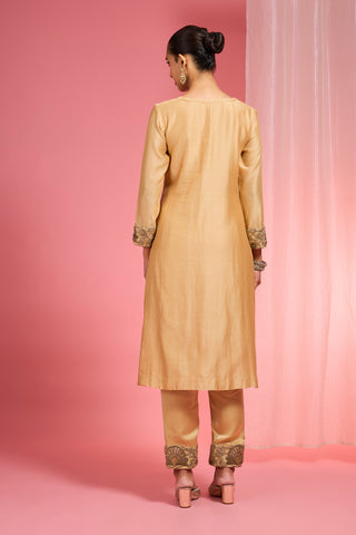 BEIGE CHANDERI HAND EMBROIDERED KURTA SET