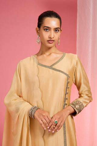 BEIGE CHANDERI HAND EMBROIDERED KURTA SET