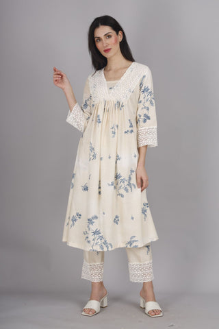 Off-white and cream flax cotton co-ord suit with Kroshia lace.