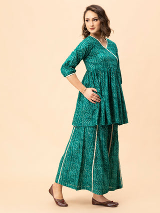 Elegant teal green Bandani top with cuff sleeves and plazo.